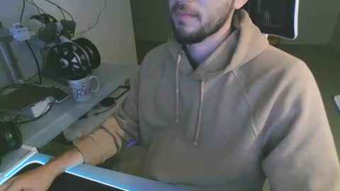 sevhdz online show from April 28, 6:40 am