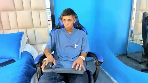 Snapshot of sex_drop chatting on November 2, 12:40 pm sex_drop online show from November 2, 12:40 pm