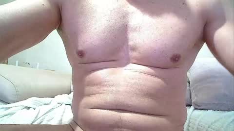 Snapshot of sex_machine_19 chatting on May 18, 9:37 am SEX MACHINE 19 online show from May 18, 9:37 am