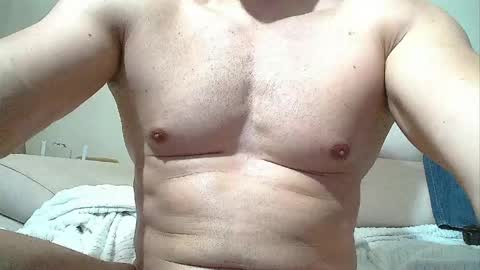 Snapshot of sex_machine_19 chatting on May 19, 6:25 pm SEX MACHINE 19 online show from May 19, 6:25 pm