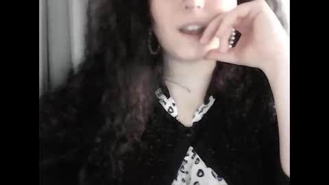 Snapshot of sexcoppia_24 chatting on March 3, 9:15 am sexcoppia_24 online show from March 3, 9:15 am