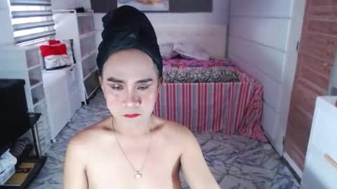 Snapshot of sexcum_trendingts_now chatting on April 23, 3:30 am MS Anna online show from April 23, 3:30 am