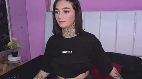 Snapshot of sexengel_lissa chatting on October 13, 8:20 pm sexengel_lissa online show from October 13, 8:20 pm