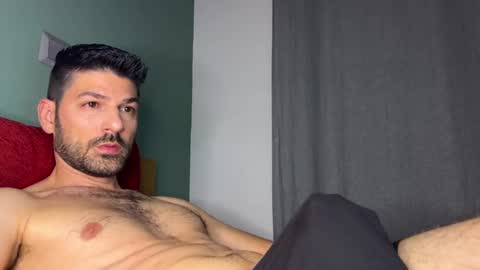 Snapshot of sexfriendch chatting on February 13, 12:24 am Lucenzo  online show from February 13, 12:24 am