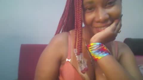 Snapshot of sexie_curvie chatting on March 1, 5:09 am Maggie online show from March 1, 5:09 am