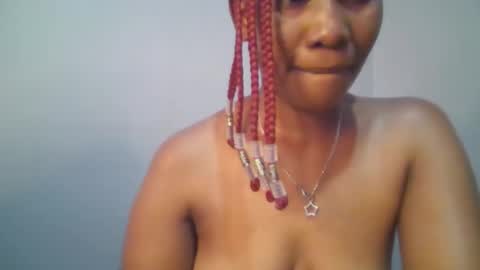 Snapshot of sexie_curvie chatting on March 5, 2:45 pm Maggie online show from March 5, 2:45 pm