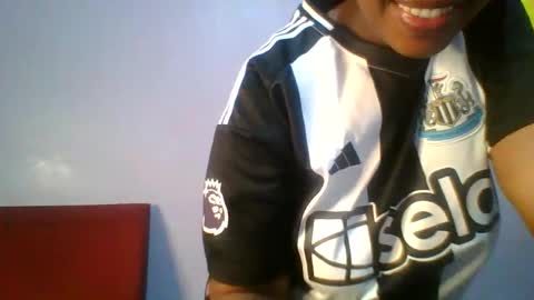 Snapshot of sexie_curvie chatting on September 23, 4:10 pm Maggie online show from September 23, 4:10 pm