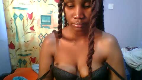 Snapshot of sexie_love chatting on October 7, 2:25 pm Nancy online show from October 7, 2:25 pm