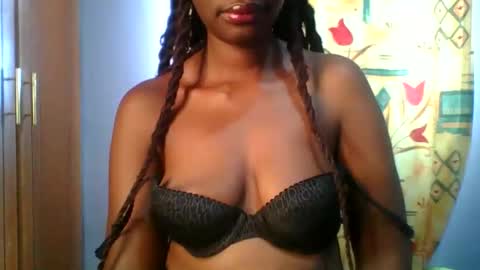 Snapshot of sexie_love chatting on October 18, 1:23 pm Nancy online show from October 18, 1:23 pm