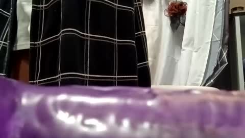 sexiiyellowboii87 online show from September 9, 6:46 am