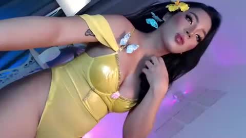 Snapshot of sexlovergirl_soffy chatting on October 23, 10:14 am call me sofia online show from October 23, 10:14 am