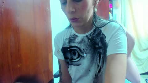 Snapshot of sexmilkdirty chatting on May 14, 8:04 pm sexmilkdirty online show from May 14, 8:04 pm
