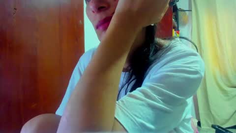 Snapshot of sexmilkdirty chatting on May 19, 8:59 pm sexmilkdirty online show from May 19, 8:59 pm