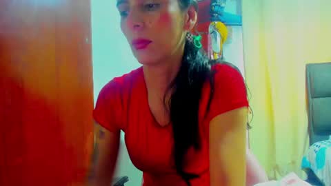 Snapshot of sexmilkdirty chatting on June 30, 8:43 pm sexmilkdirty online show from June 30, 8:43 pm