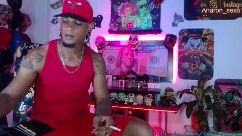 Aharon  ravelo online show from February 7, 3:43 am