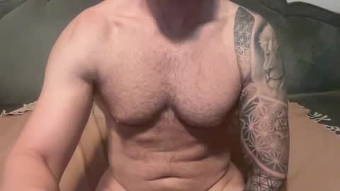 Snapshot of sexologistbull chatting on May 2, 2:44 pm SexologistBull online show from May 2, 2:44 pm