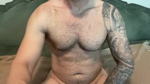 Snapshot of sexologistbull chatting on May 10, 4:01 pm SexologistBull online show from May 10, 4:01 pm
