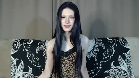Nextdoor Princess online show from April 29, 6:36 pm