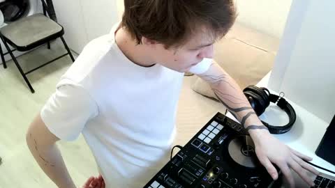 Snapshot of sexplace_ chatting on April 28, 7:24 am Jennis and OliverPvt is open online show from April 28, 7:24 am