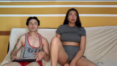 Snapshot of sexquarantine_2020 chatting on May 1, 9:08 pm KhidaMilo online show from May 1, 9:08 pm
