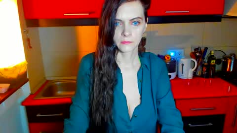 sexqueen1111 online show from May 23, 6:12 pm