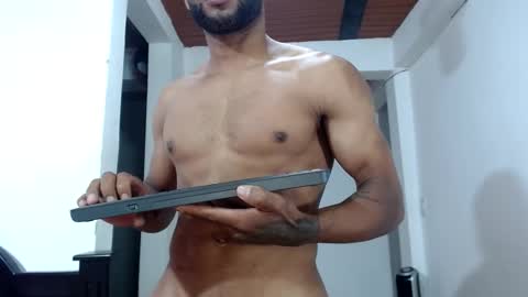 Snapshot of sexseason777 chatting on September 10, 11:49 pm STIIV G online show from September 10, 11:49 pm