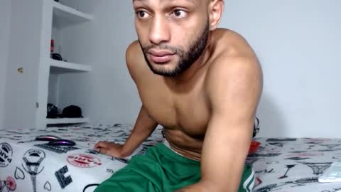 Snapshot of sexseason777 chatting on May 17, 8:27 pm STIIV G online show from May 17, 8:27 pm