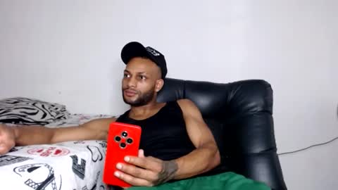 Snapshot of sexseason777 chatting on June 2, 7:27 pm STIIV G online show from June 2, 7:27 pm