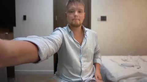 Snapshot of sexual_sbotage chatting on June 7, 11:47 am Max Leman online show from June 7, 11:47 am
