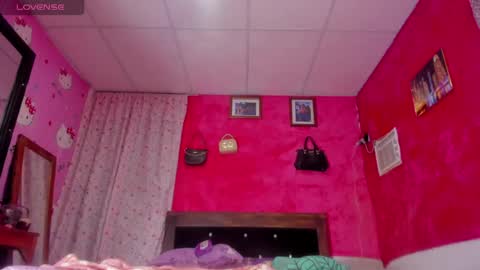 Tifanny Benitez  online show from April 17, 5:16 pm