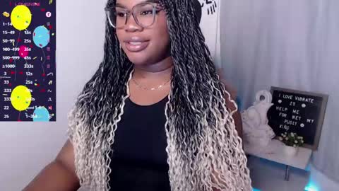 Snapshot of sexx_amara chatting on June 7, 6:28 am Amara online show from June 7, 6:28 am