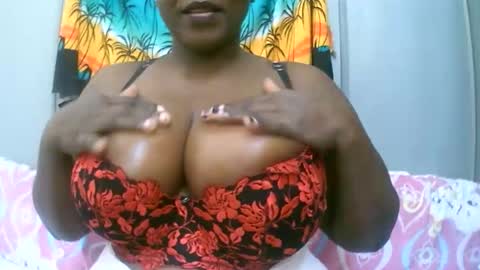 sexxi_ebony online show from February 16, 11:39 am