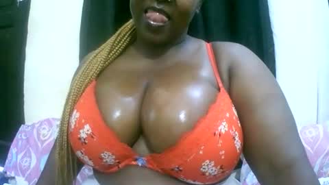 Snapshot of sexxi_ebony chatting on May 28, 4:43 am sexxi_ebony online show from May 28, 4:43 am