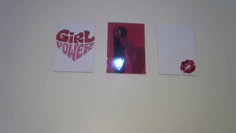 Snapshot of sexxy_bhaddie chatting on January 23, 2:23 am kisses online show from January 23, 2:23 am