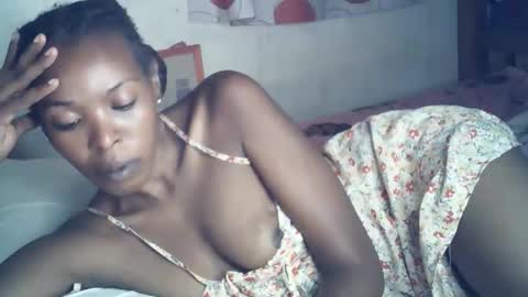 sexxy_curvy23 online show from January 17, 6:29 am