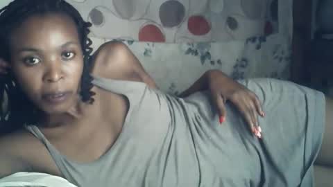 sexxy_curvy23 online show from March 13, 8:04 pm