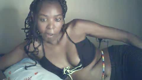 sexxy_curvy23 online show from May 27, 4:09 am