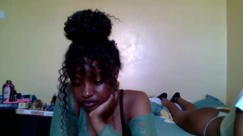 sexxy_daisyy online show from October 16, 12:17 pm