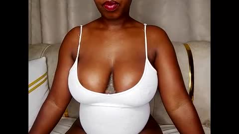 Gee  Independent Model online show from February 18, 8:54 am