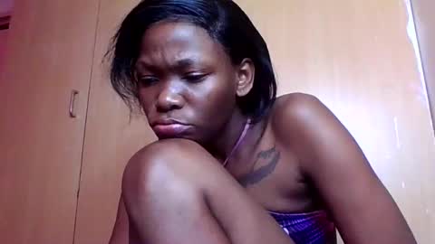 Snapshot of sexxy_goddes chatting on May 30, 11:46 pm skylar online show from May 30, 11:46 pm