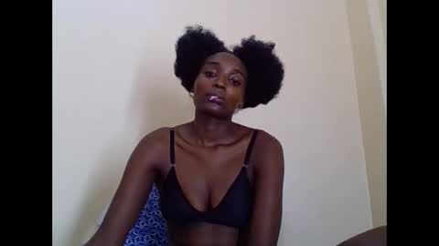 sexxy_liney online show from February 25, 10:29 pm