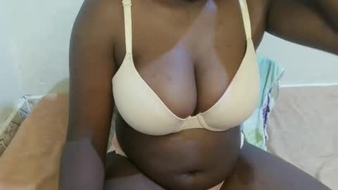 Snapshot of sexxy_maya1 chatting on April 24, 6:16 am sexxy_maya1 online show from April 24, 6:16 am