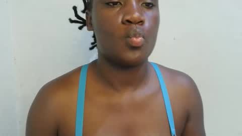 Snapshot of sexxy_maya1 chatting on May 3, 8:04 pm sexxy_maya1 online show from May 3, 8:04 pm