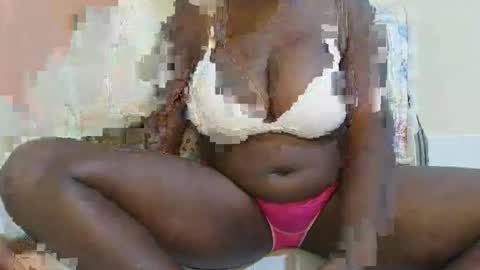 Snapshot of sexxy_maya1 chatting on May 12, 5:43 pm sexxy_maya1 online show from May 12, 5:43 pm
