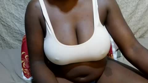 Snapshot of sexxy_maya1 chatting on July 16, 4:57 pm sexxy_maya1 online show from July 16, 4:57 pm