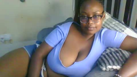Snapshot of sexxy_mish chatting on May 14, 5:58 am sexxy_mish online show from May 14, 5:58 am
