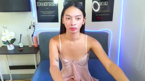 Snapshot of sexxyhotasianladyboy chatting on May 12, 4:42 am sexxyhotasianladyboy online show from May 12, 4:42 am