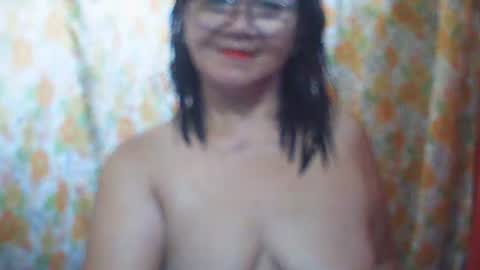 misslovely j online show from April 13, 7:14 am