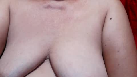 Snapshot of sexxyicee69 chatting on June 13, 2:37 pm misslovely j online show from June 13, 2:37 pm