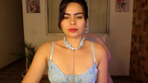  Angie   online show from January 15, 11:00 am